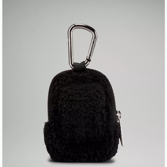 NWT Lululemon Nano Fleece Clip On Backpack! - Picture 3 of 10
